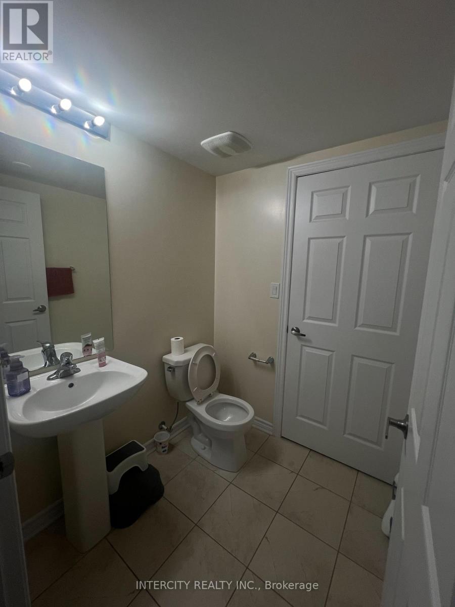 100 - 200 Veterans Drive E, Brampton, Ontario  L7A 5K7 - Photo 16 - W13050156