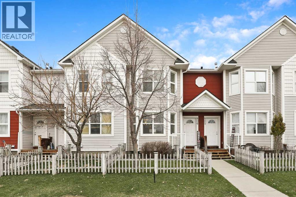 806 Prairie Sound Circle NW, High River, Alberta  T1V 2A4 - Photo 1 - A2304358