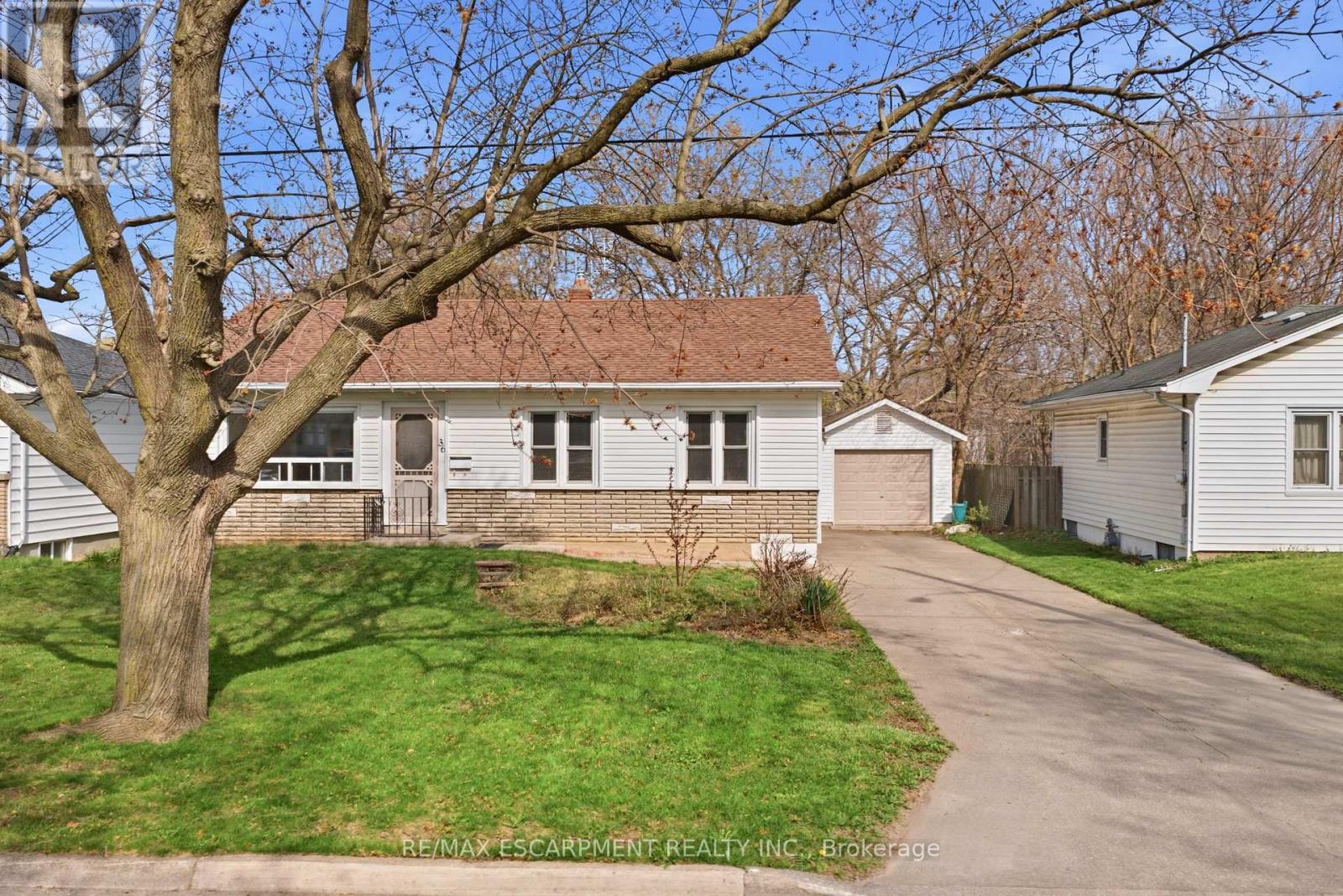 36 WOODELM DRIVE, St. Catharines, Ontario