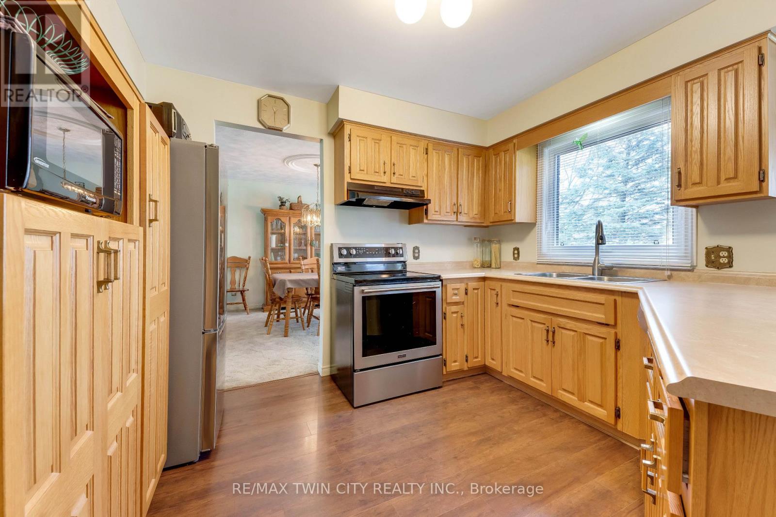 11 Darlington Place, Kitchener, Ontario  N2A 3M3 - Photo 10 - X13049988