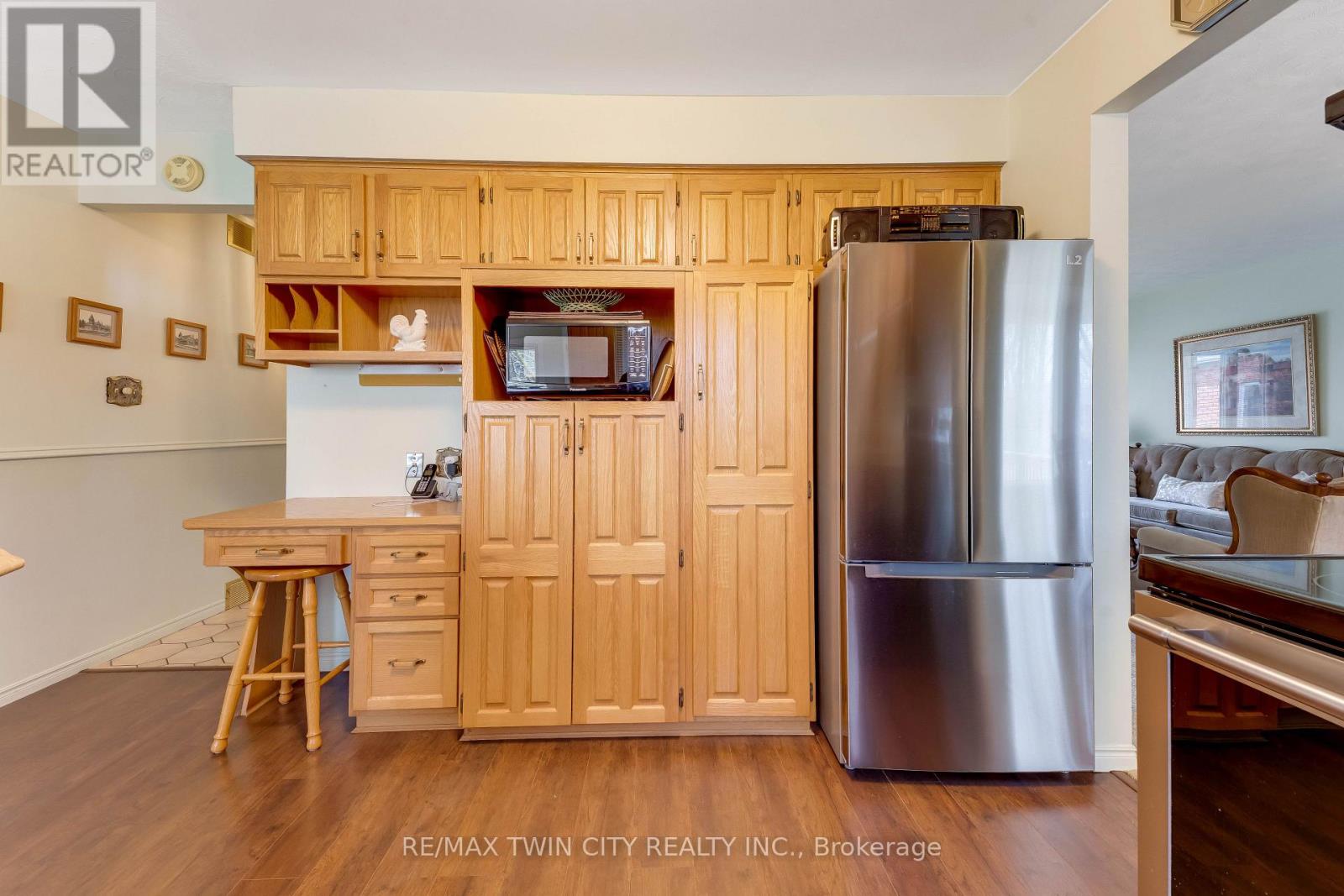 11 Darlington Place, Kitchener, Ontario  N2A 3M3 - Photo 12 - X13049988