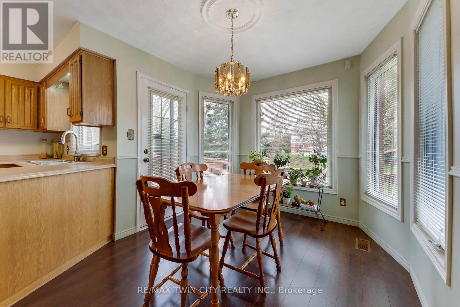 11 Darlington Place, Kitchener, Ontario  N2A 3M3 - Photo 14 - X13049988