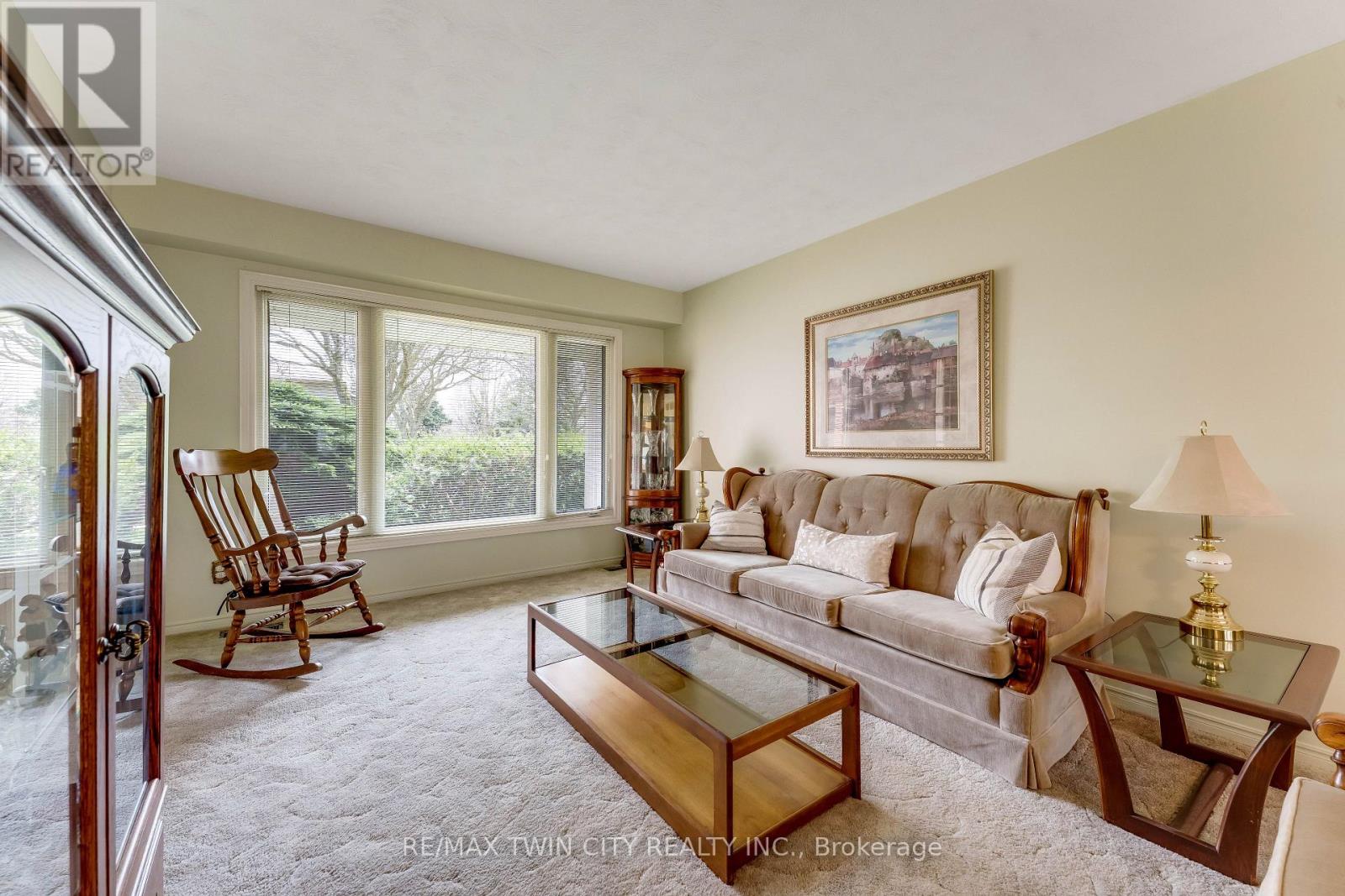 11 Darlington Place, Kitchener, Ontario  N2A 3M3 - Photo 20 - X13049988