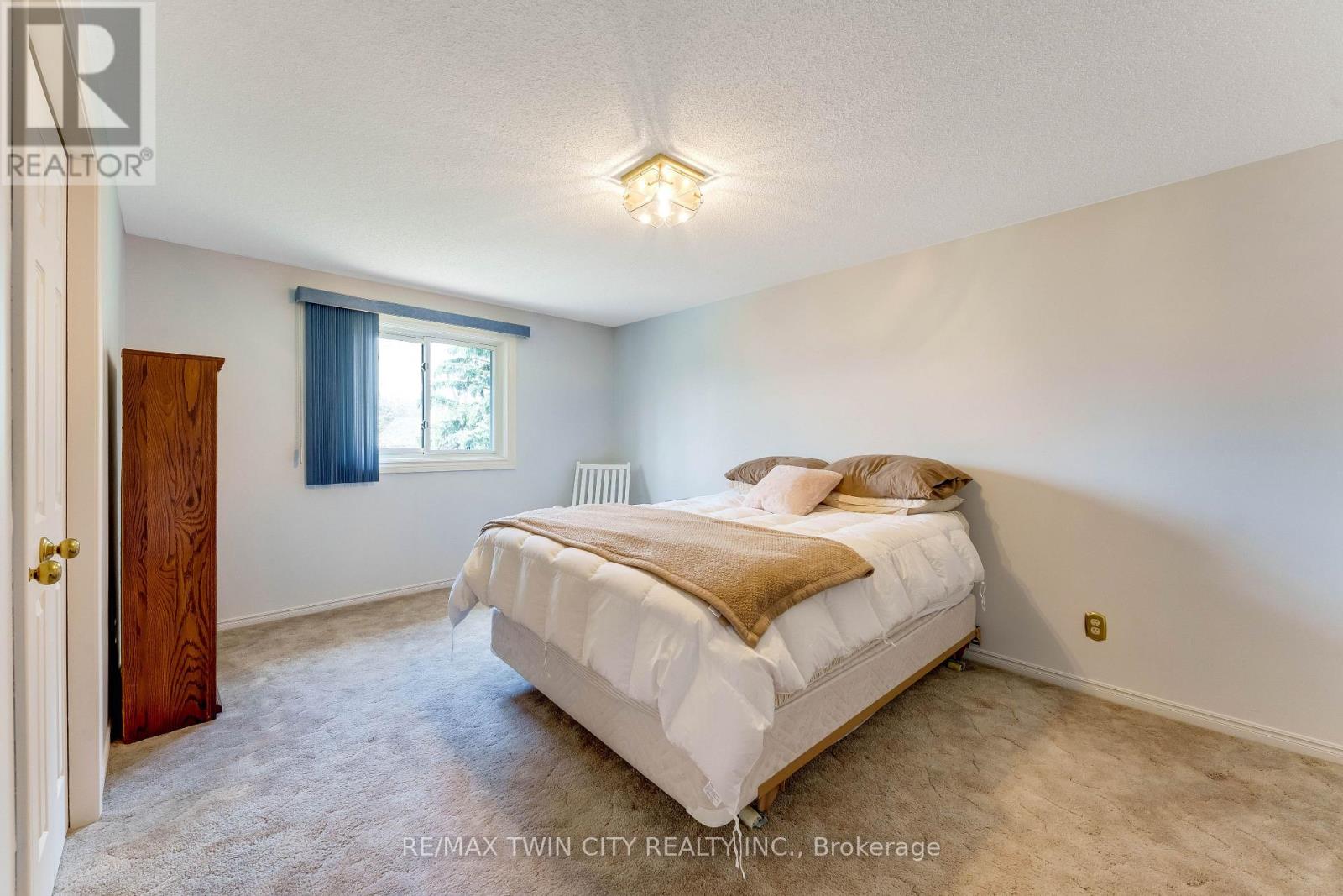 11 Darlington Place, Kitchener, Ontario  N2A 3M3 - Photo 25 - X13049988