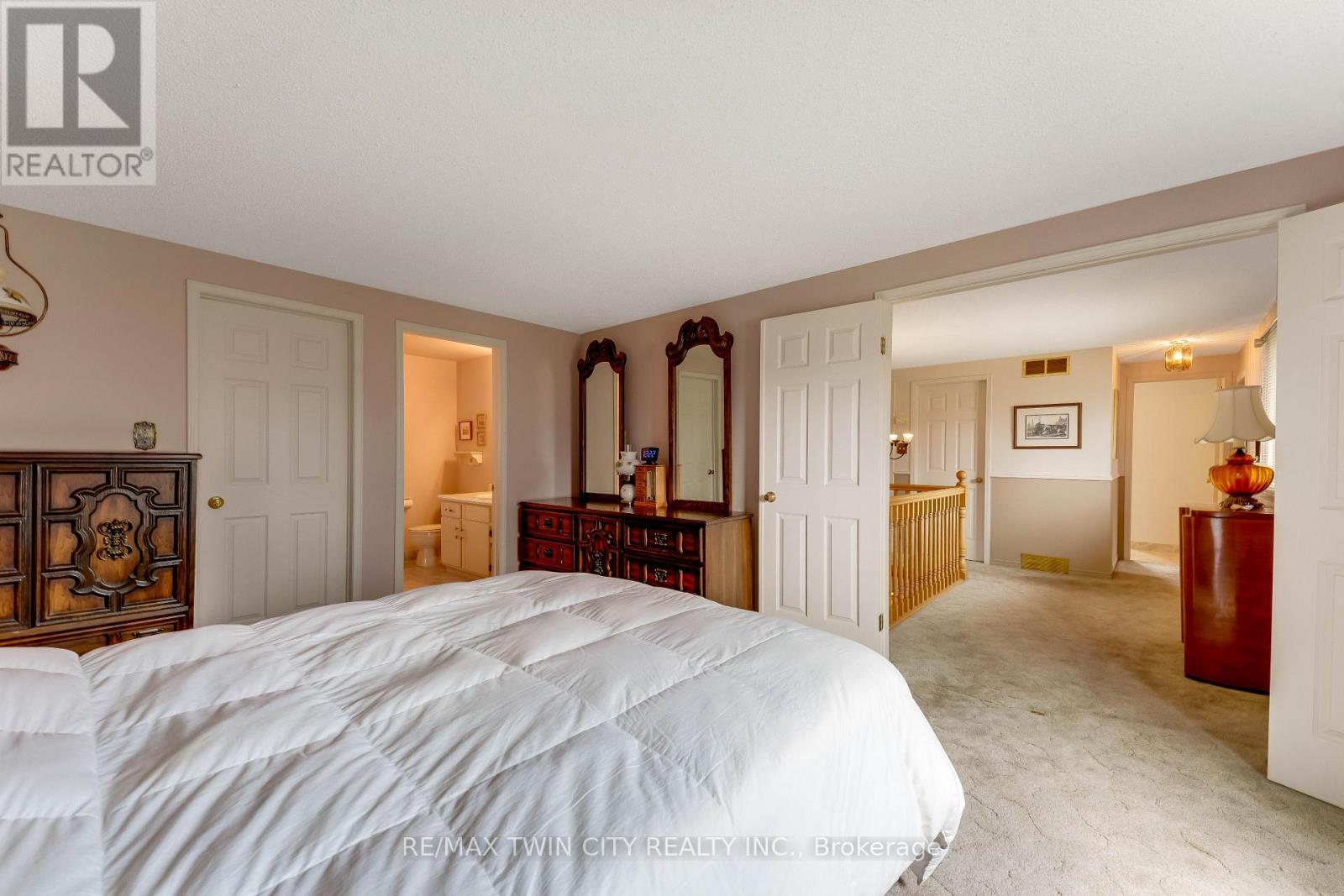 11 Darlington Place, Kitchener, Ontario  N2A 3M3 - Photo 29 - X13049988