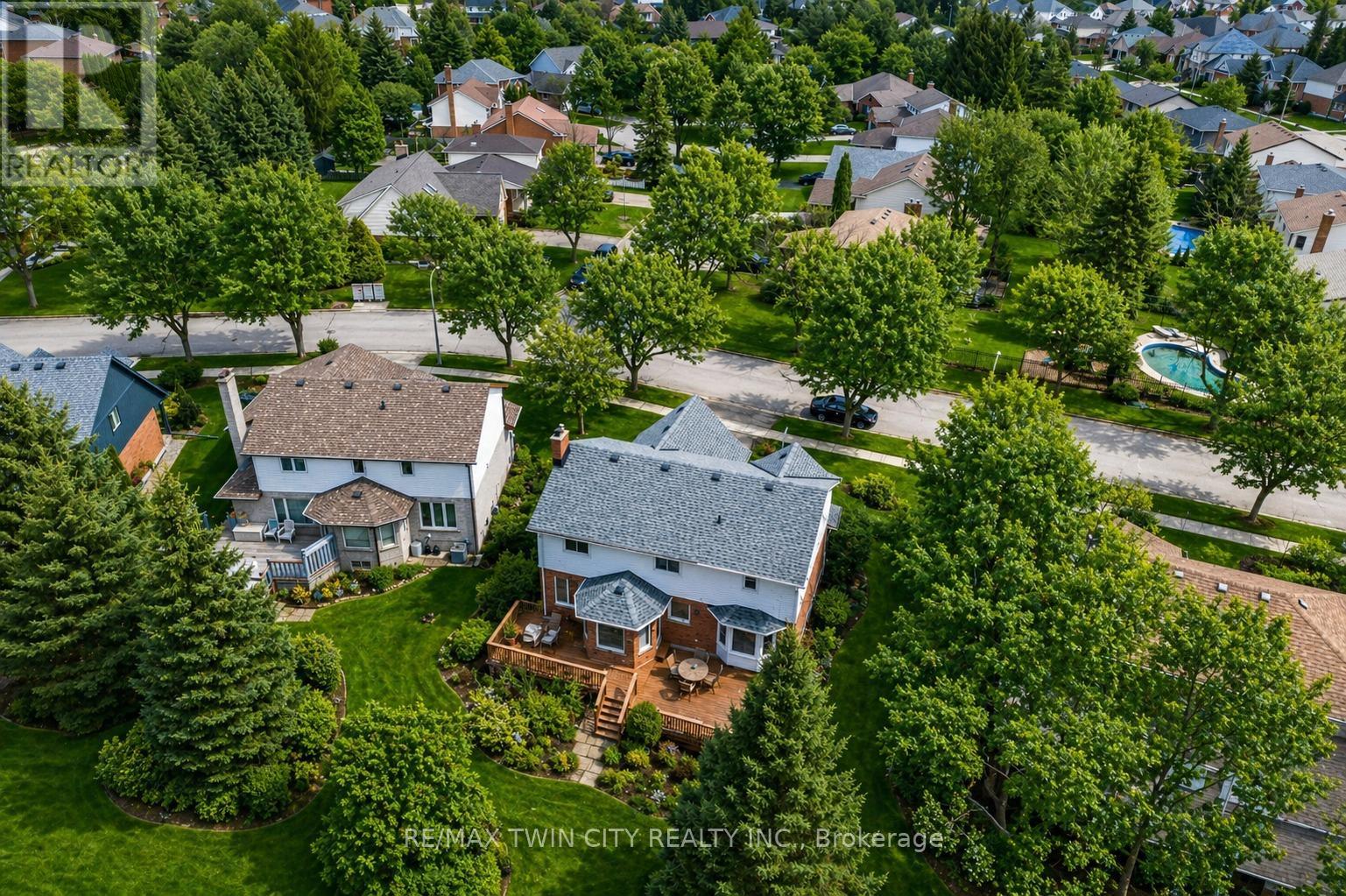 11 Darlington Place, Kitchener, Ontario  N2A 3M3 - Photo 43 - X13049988