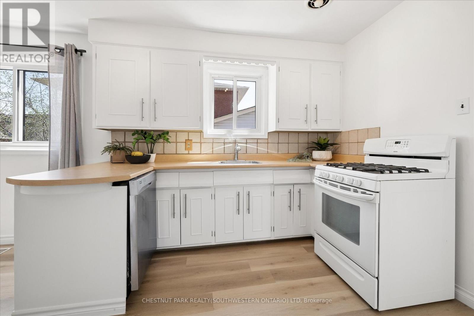 91 Wilfred Avenue, Kitchener, Ontario  N2A 1W9 - Photo 13 - X13050032