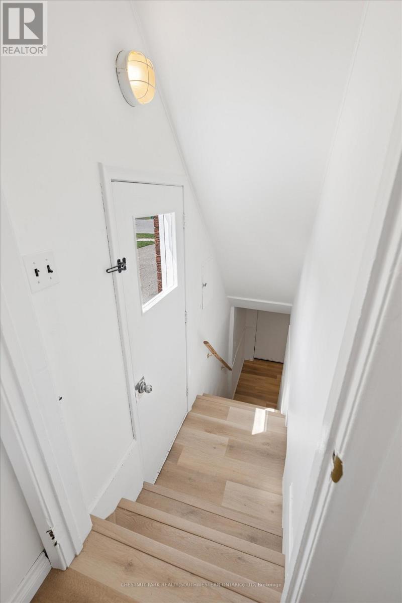 91 Wilfred Avenue, Kitchener, Ontario  N2A 1W9 - Photo 21 - X13050032