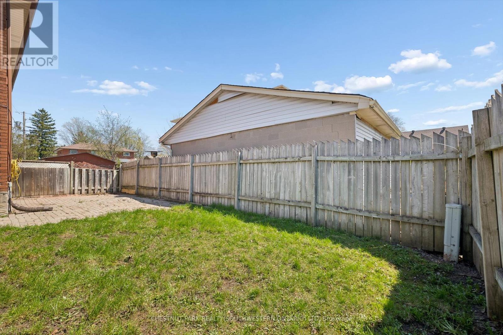 91 Wilfred Avenue, Kitchener, Ontario  N2A 1W9 - Photo 27 - X13050032