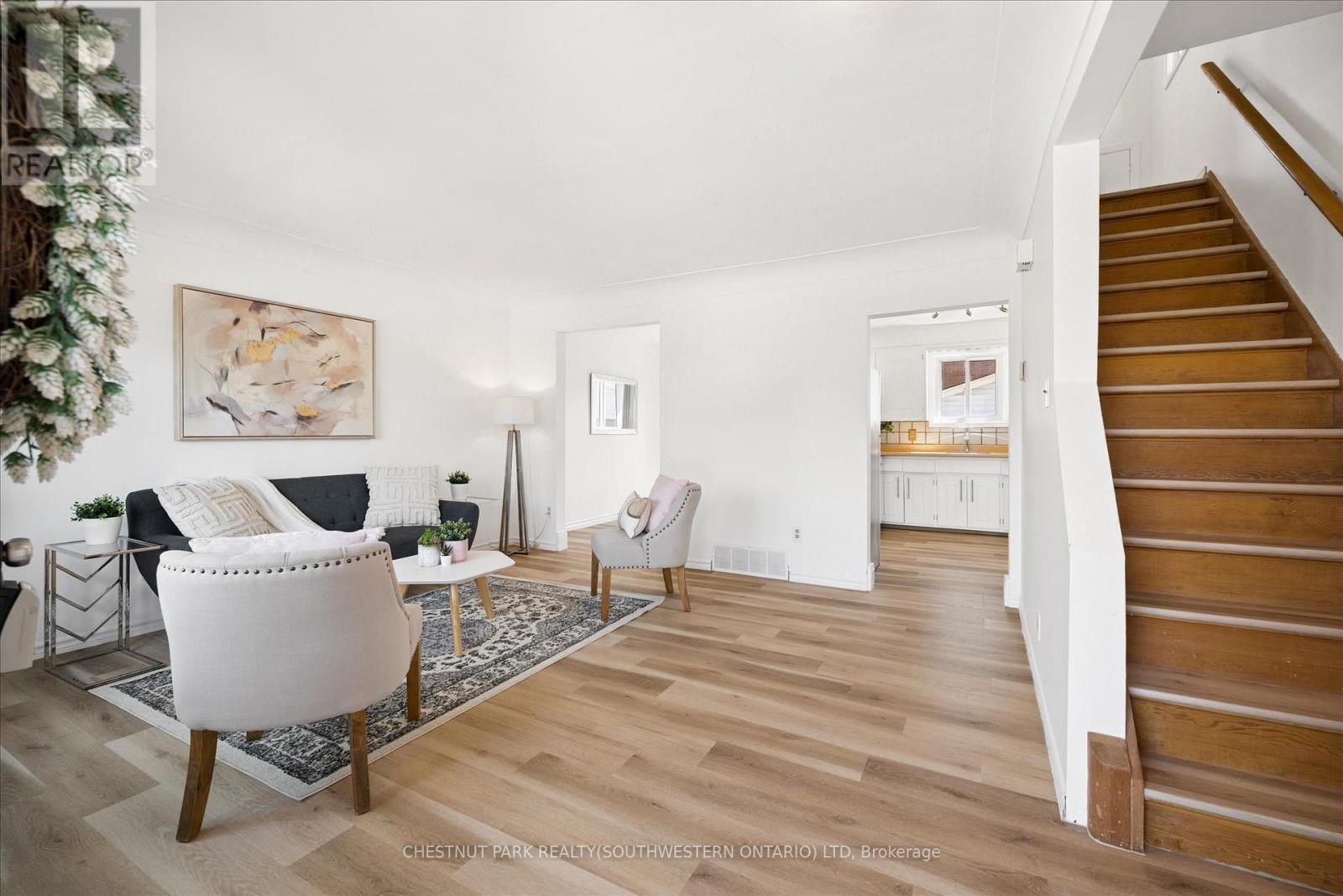 91 Wilfred Avenue, Kitchener, Ontario  N2A 1W9 - Photo 6 - X13050032