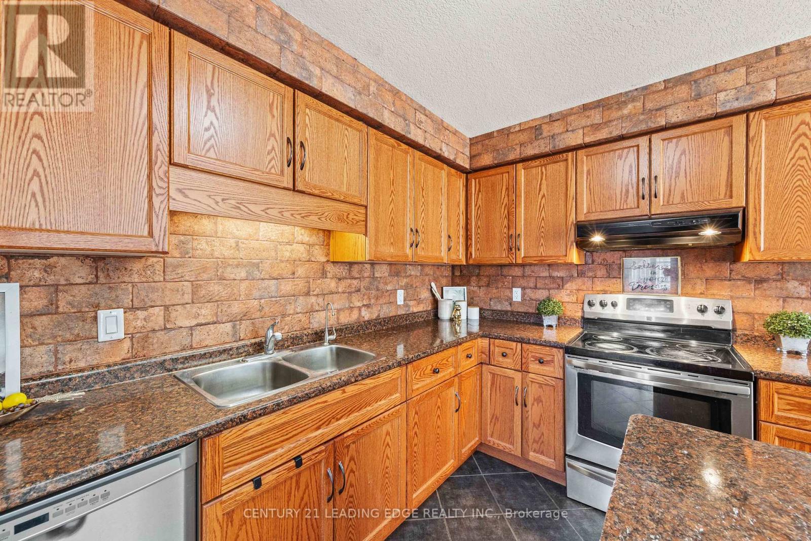 47 Oakes Crescent, Guelph, Ontario  N1E 0J6 - Photo 15 - X13050116