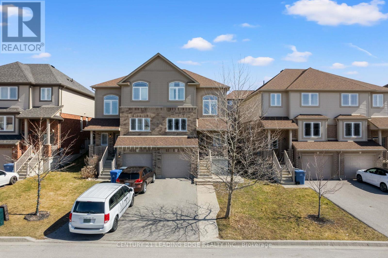 47 Oakes Crescent, Guelph, Ontario  N1E 0J6 - Photo 2 - X13050116