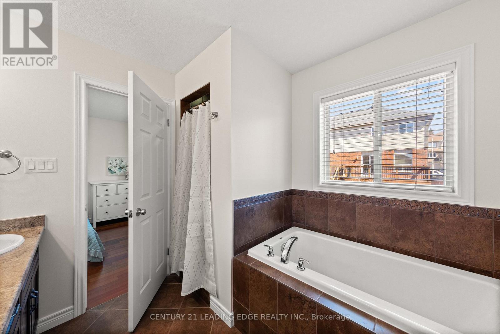 47 Oakes Crescent, Guelph, Ontario  N1E 0J6 - Photo 39 - X13050116