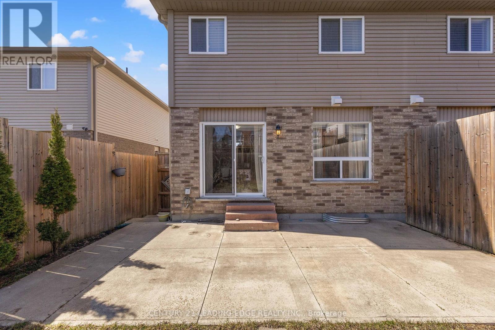 47 Oakes Crescent, Guelph, Ontario  N1E 0J6 - Photo 47 - X13050116