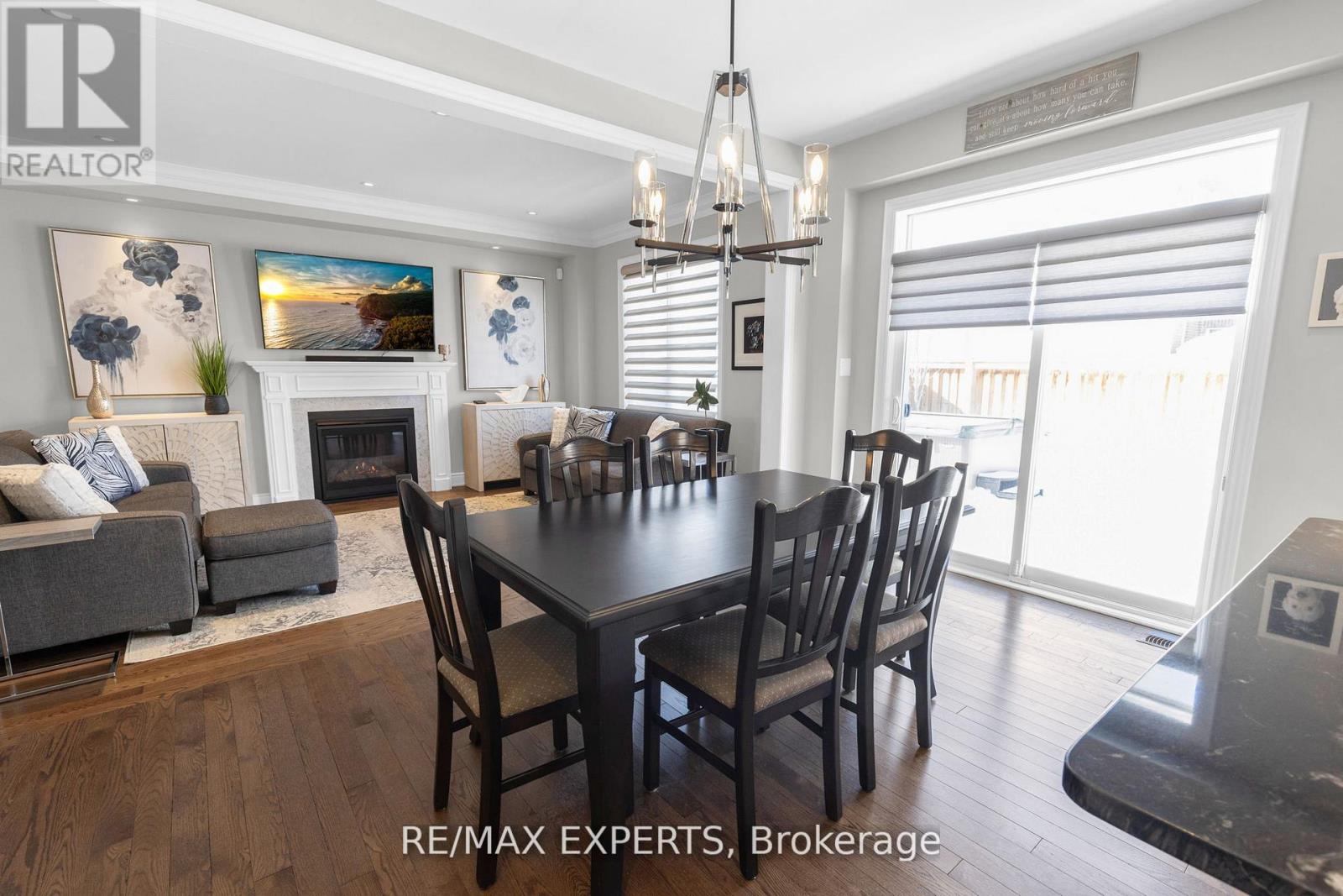 24 Mckay Avenue, New Tecumseth, Ontario  L0G 1W0 - Photo 20 - N12963750