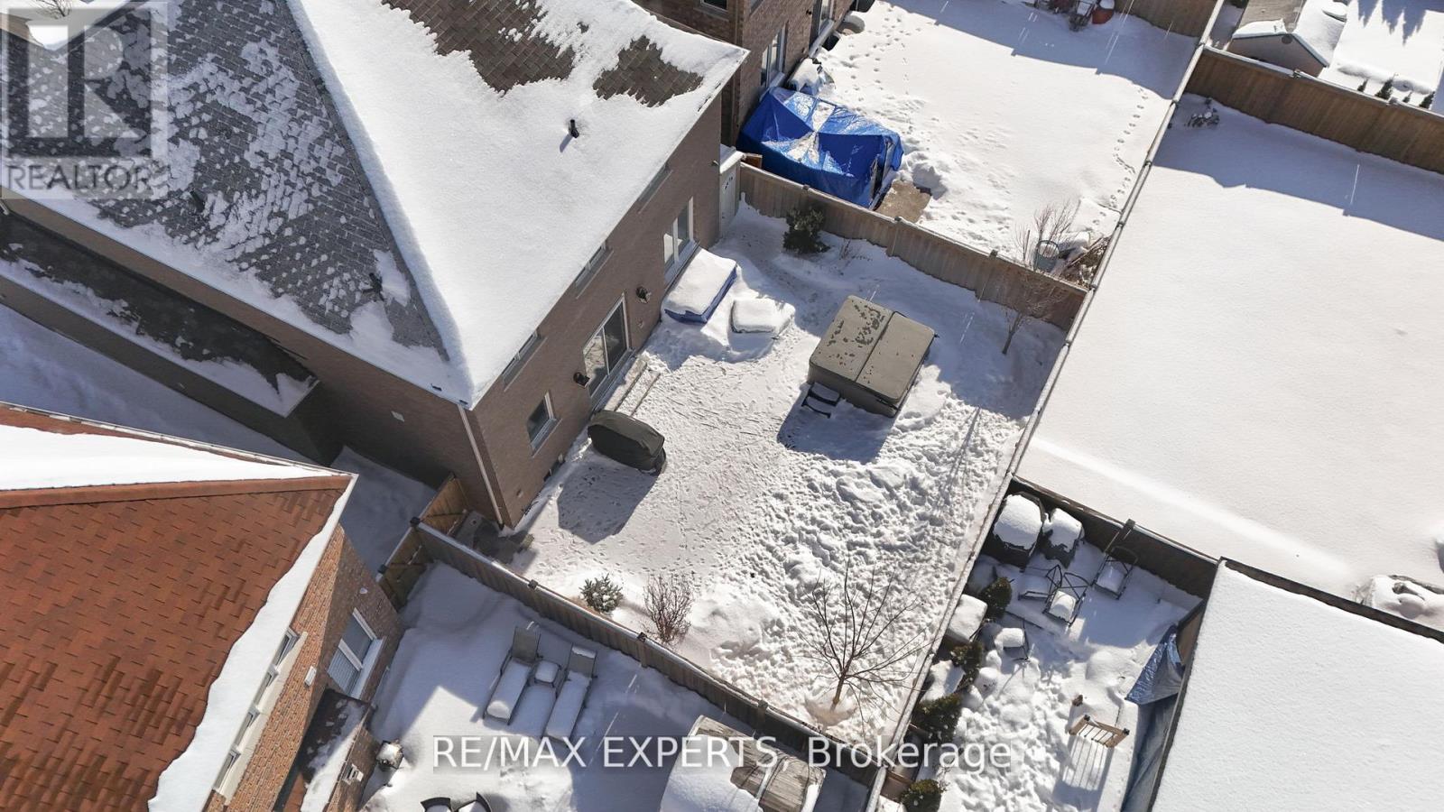 24 Mckay Avenue, New Tecumseth, Ontario  L0G 1W0 - Photo 45 - N12963750