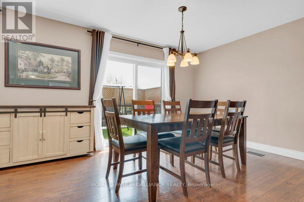 24 Freedom Crescent, Quinte West, Ontario  K8V 0C1 - Photo 14 - X13048950