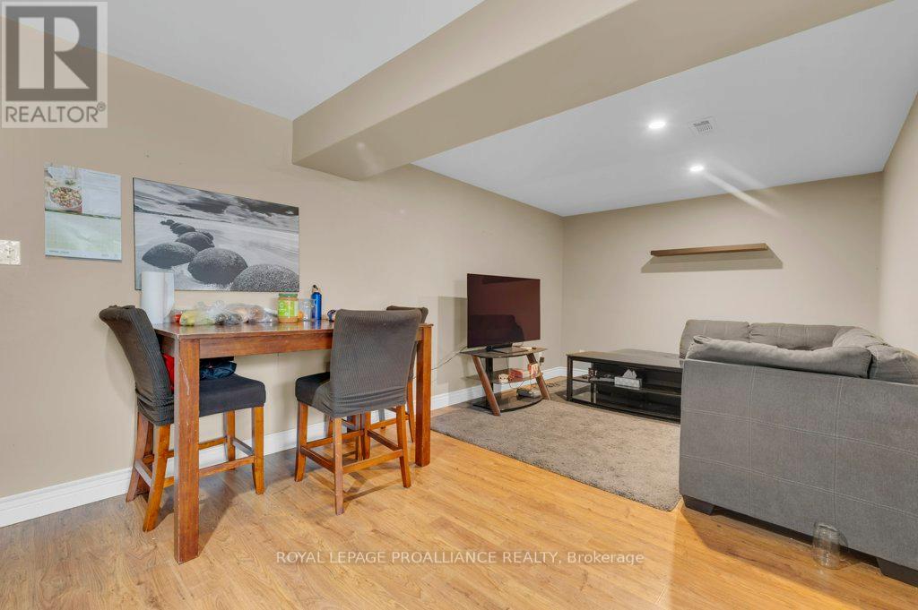 24 Freedom Crescent, Quinte West, Ontario  K8V 0C1 - Photo 22 - X13048950