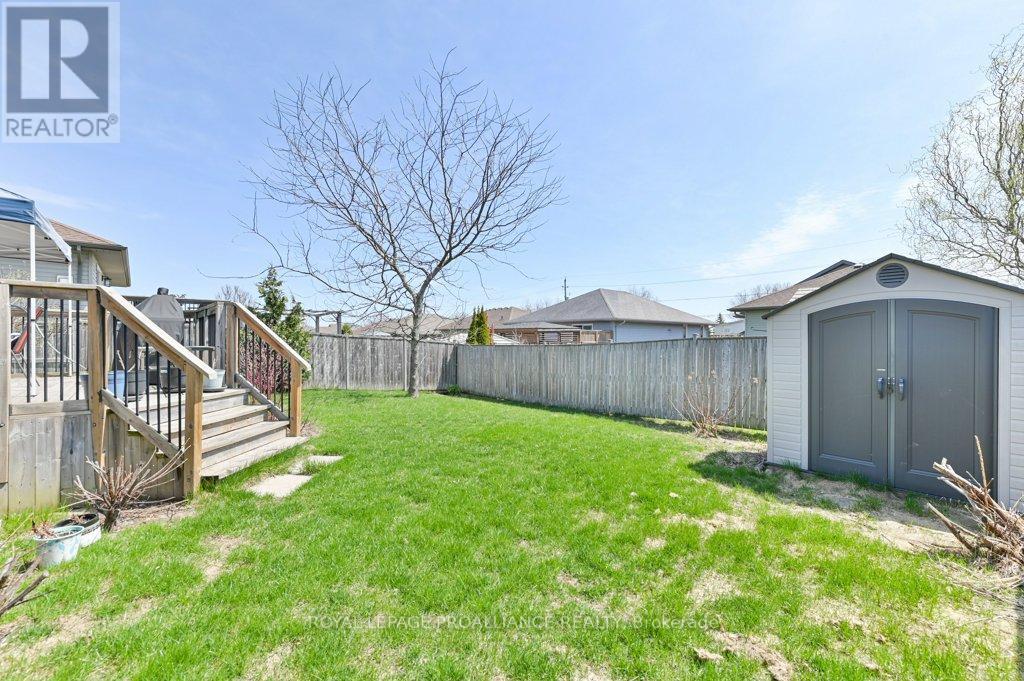 24 Freedom Crescent, Quinte West, Ontario  K8V 0C1 - Photo 31 - X13048950