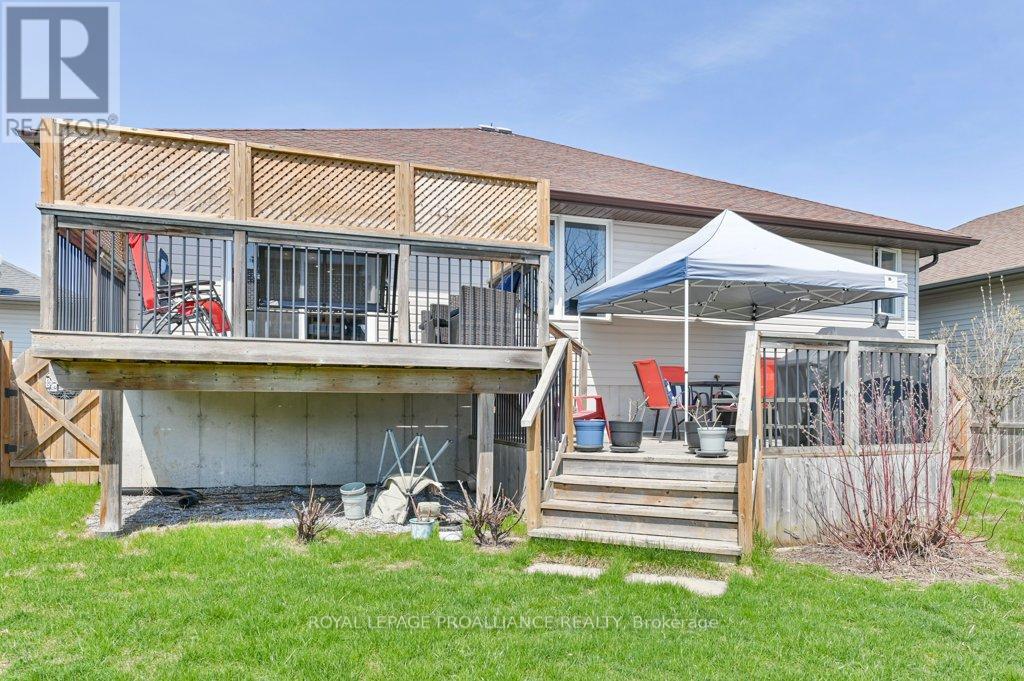 24 Freedom Crescent, Quinte West, Ontario  K8V 0C1 - Photo 32 - X13048950