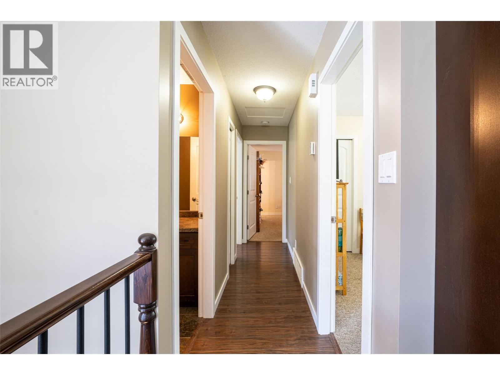 5654 Lynes Road, Falkland, British Columbia  V0E 1W0 - Photo 11 - 10384832