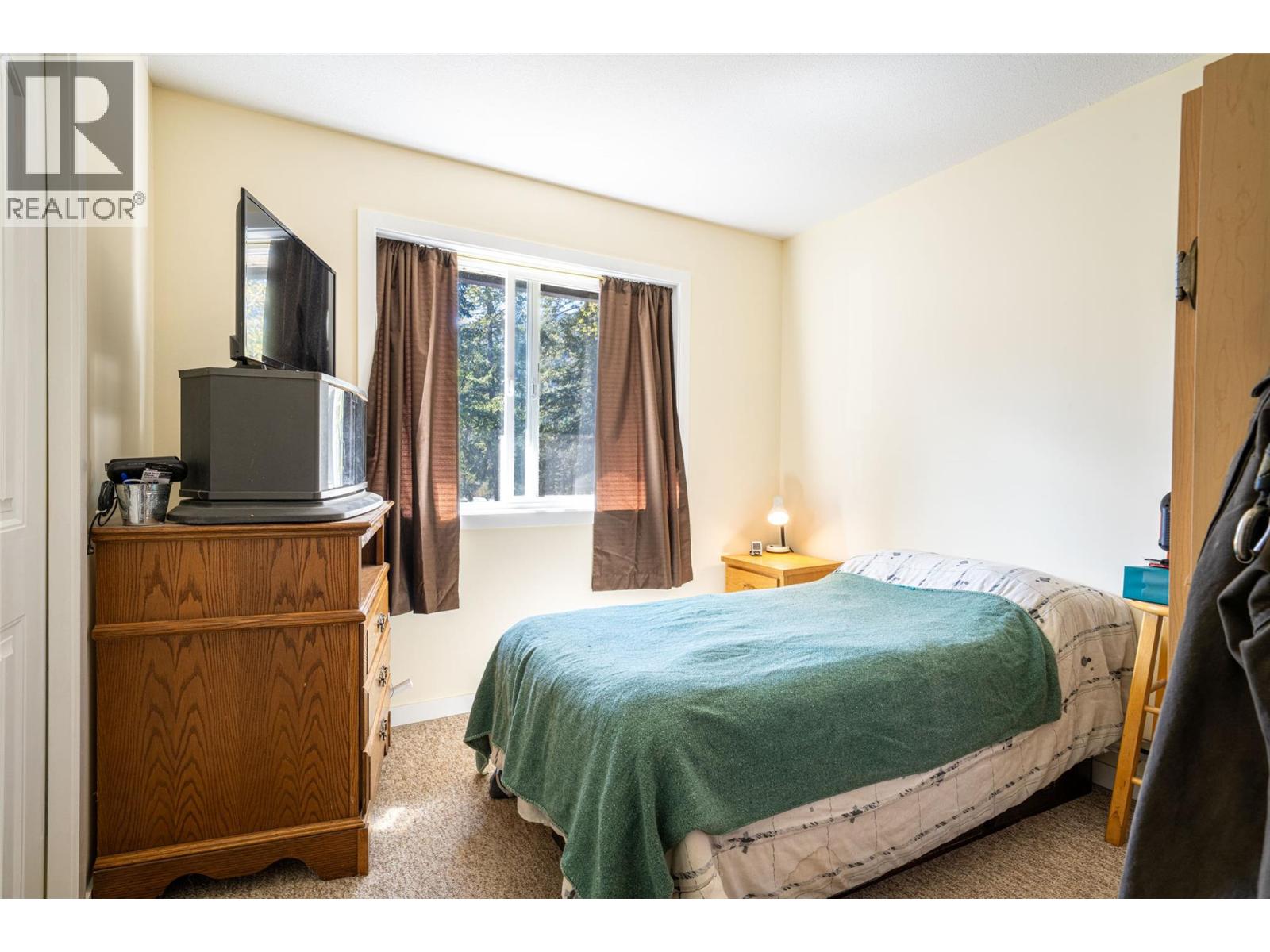 5654 Lynes Road, Falkland, British Columbia  V0E 1W0 - Photo 16 - 10384832