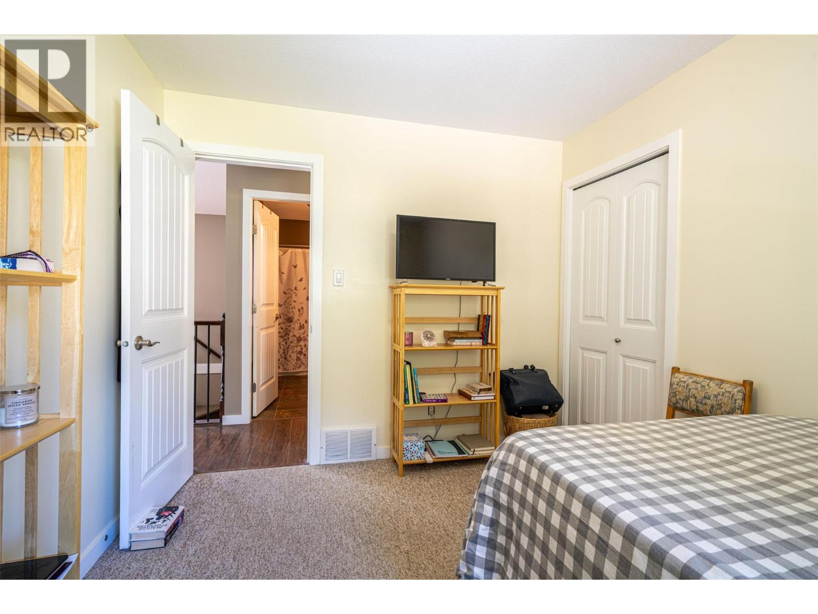 5654 Lynes Road, Falkland, British Columbia  V0E 1W0 - Photo 19 - 10384832