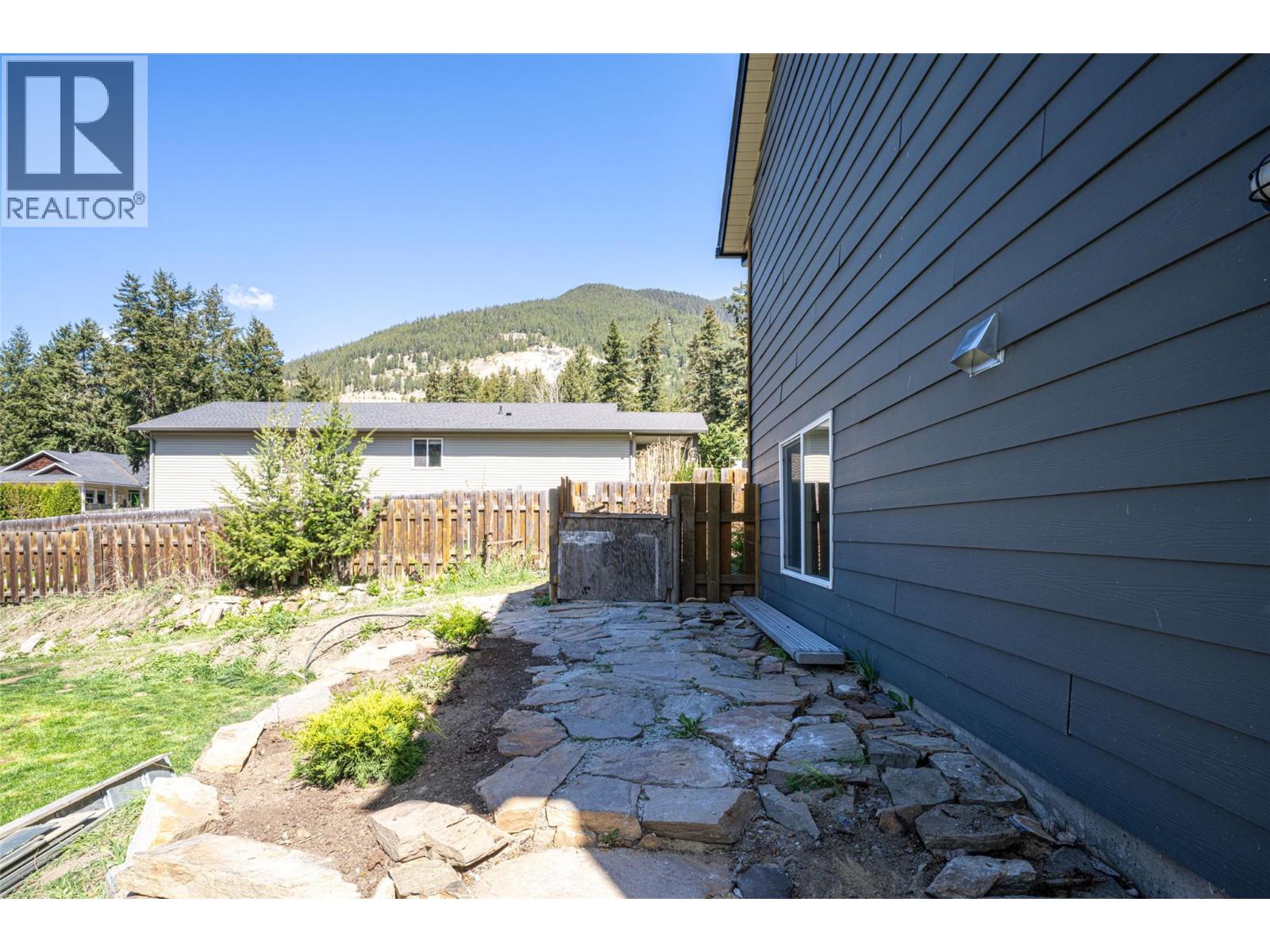 5654 Lynes Road, Falkland, British Columbia  V0E 1W0 - Photo 41 - 10384832