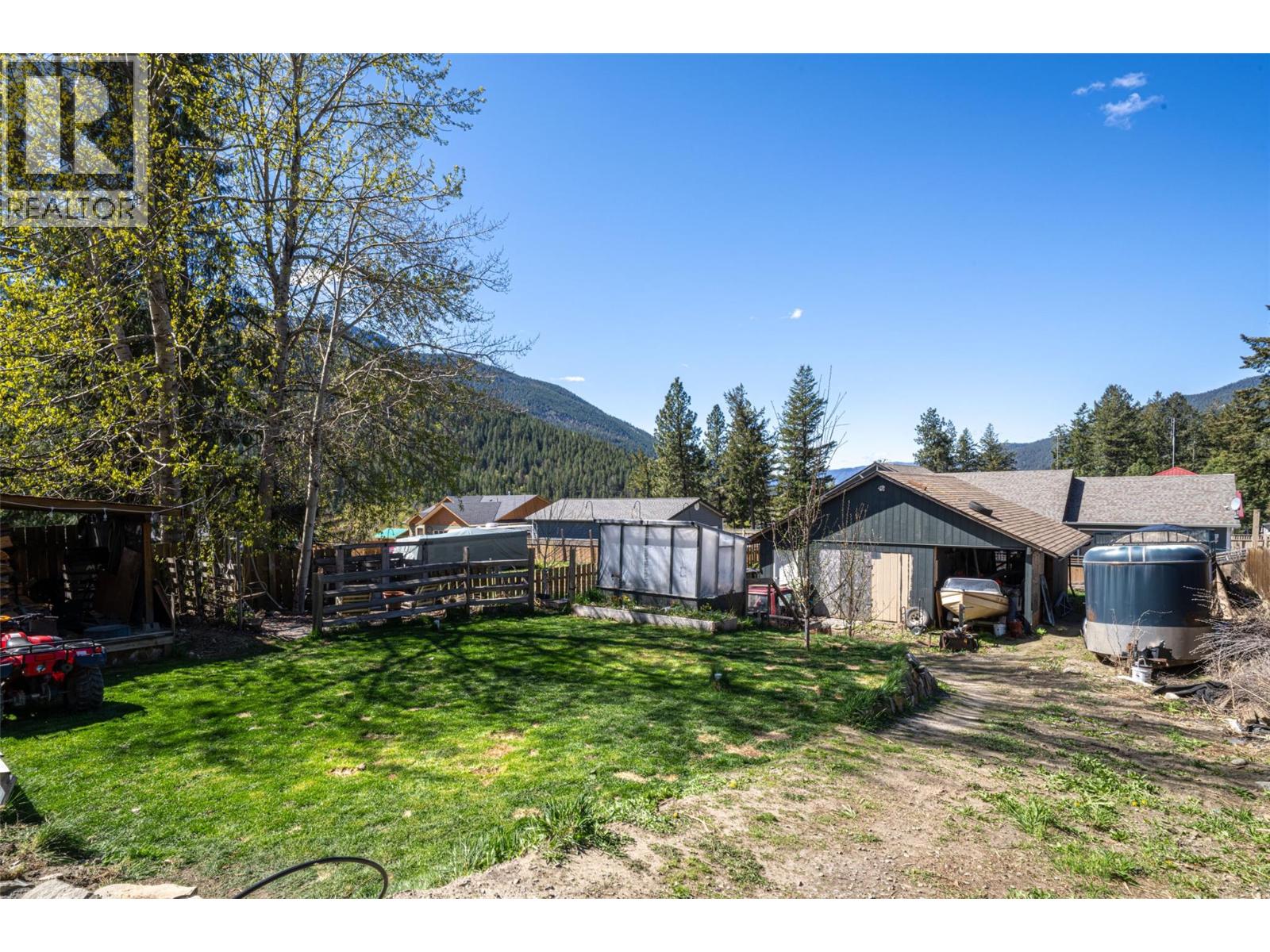 5654 Lynes Road, Falkland, British Columbia  V0E 1W0 - Photo 48 - 10384832