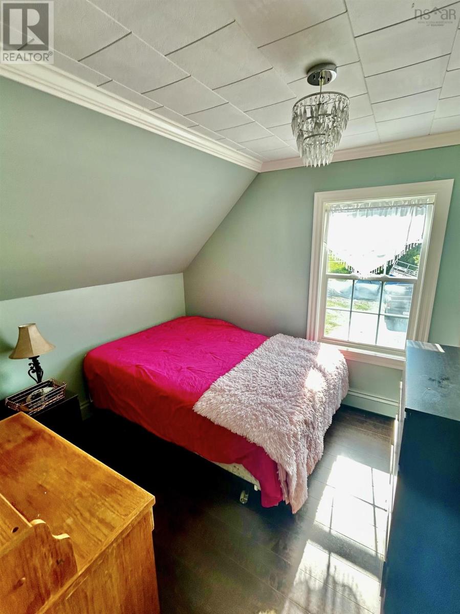 1268 Highway 335, Middle West Pubnico, Nova Scotia  B0W 3S0 - Photo 11 - 202517015