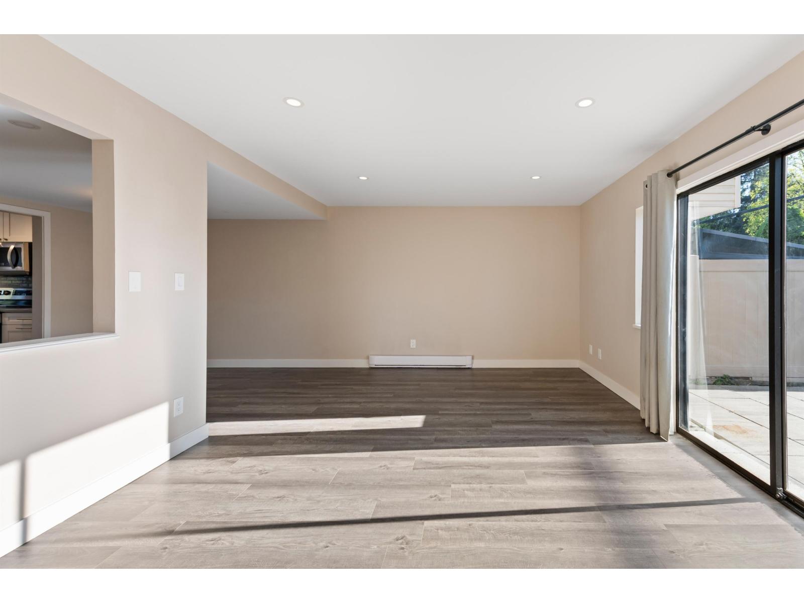 105 9264 122 Street, Surrey, British Columbia  V3V 4L5 - Photo 5 - R3116202