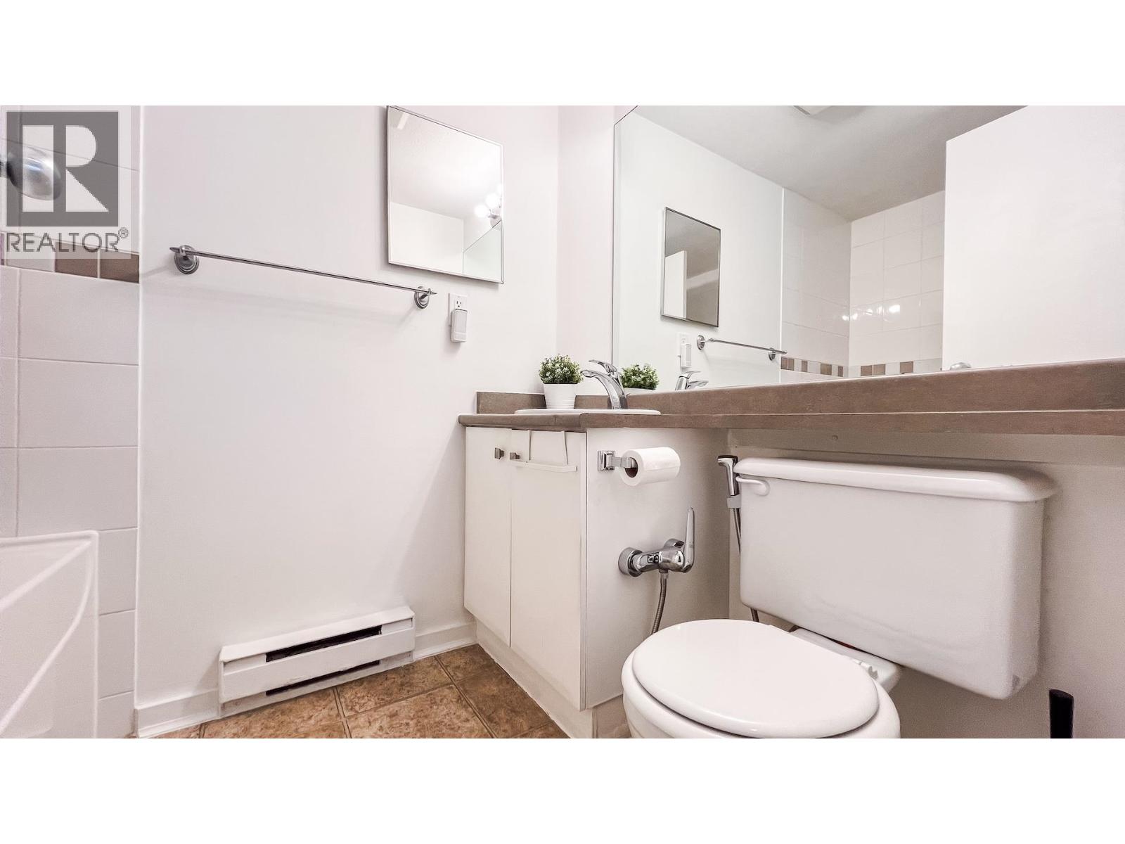 306 1111 Lynn Valley Road, North Vancouver, British Columbia  V7J 3V4 - Photo 18 - R3116075