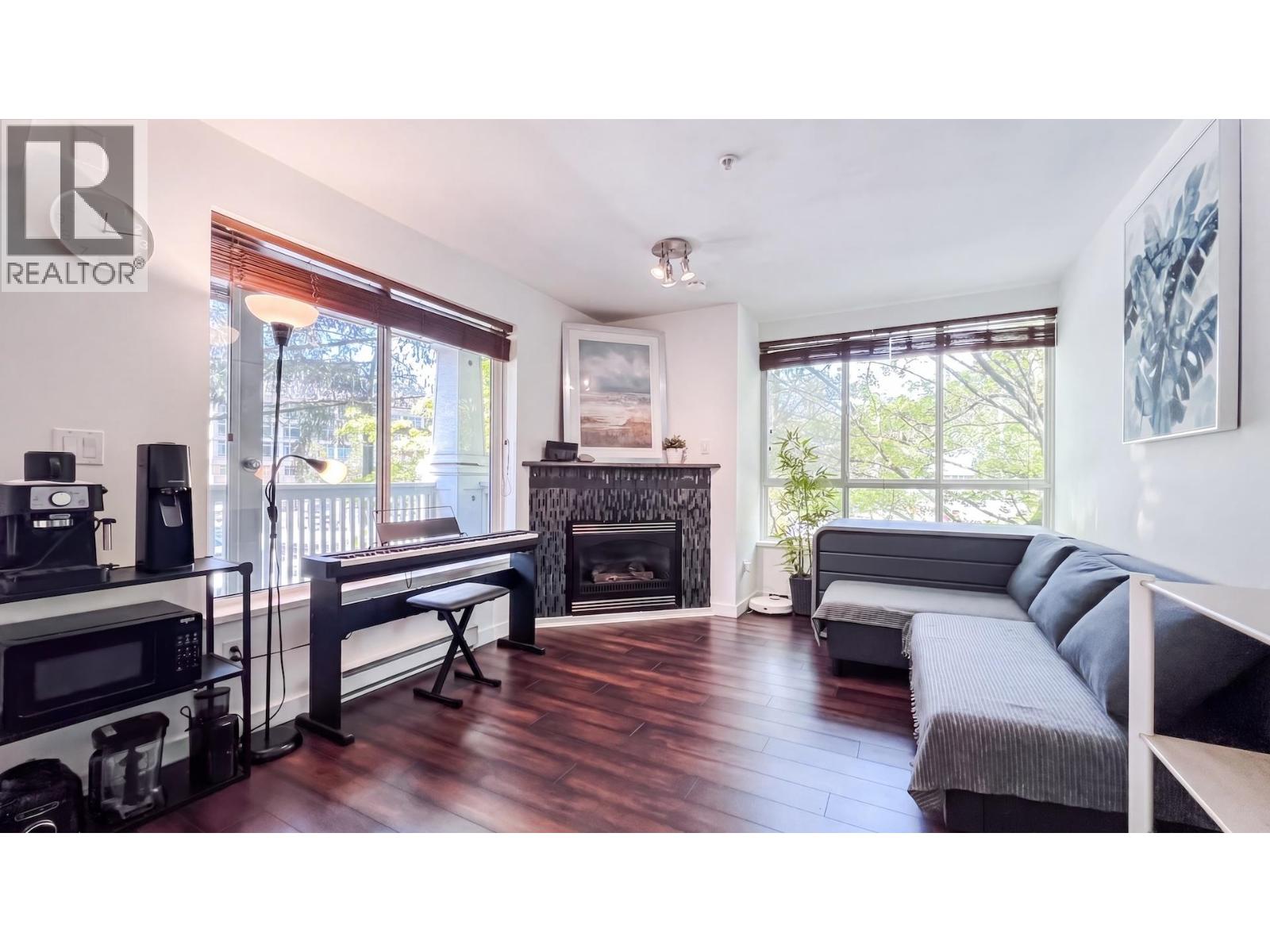 306 1111 Lynn Valley Road, North Vancouver, British Columbia  V7J 3V4 - Photo 5 - R3116075