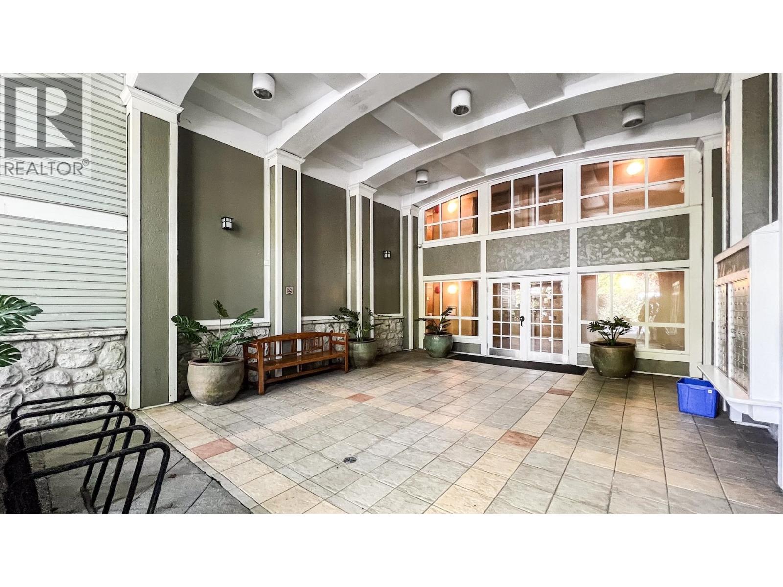 306 1111 Lynn Valley Road, North Vancouver, British Columbia  V7J 3V4 - Photo 4 - R3116075