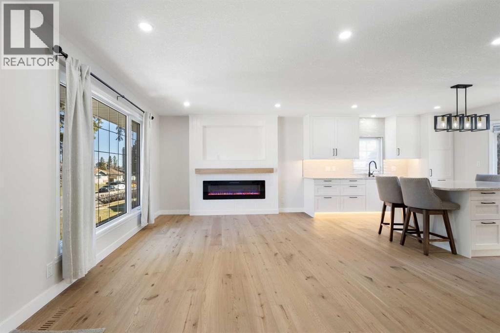 811 Seattle Drive SW, Calgary, Alberta  T2W 0M9 - Photo 4 - A2304033