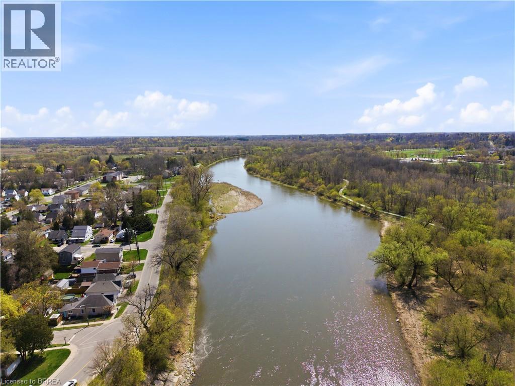 65 Ontario Street, Brantford, Ontario  N3S 2B8 - Photo 3 - 40823947