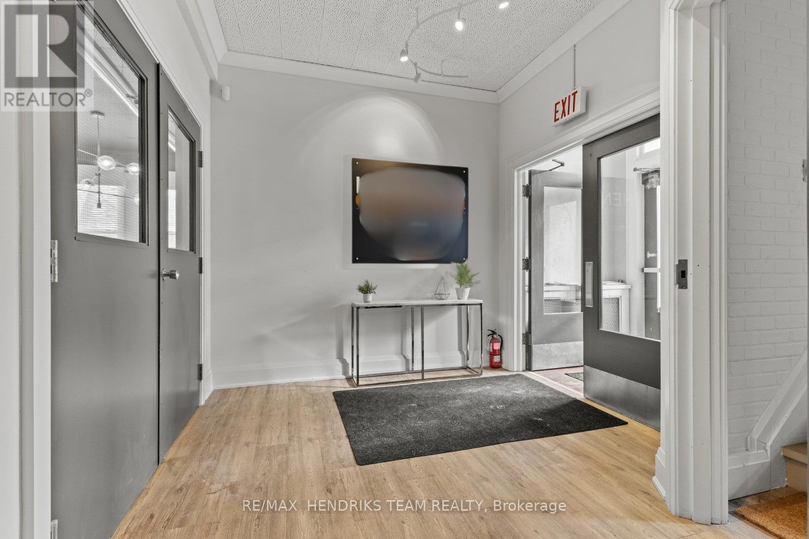 145 King Street, St. Catharines, Ontario  L2R 3J2 - Photo 2 - X13050208