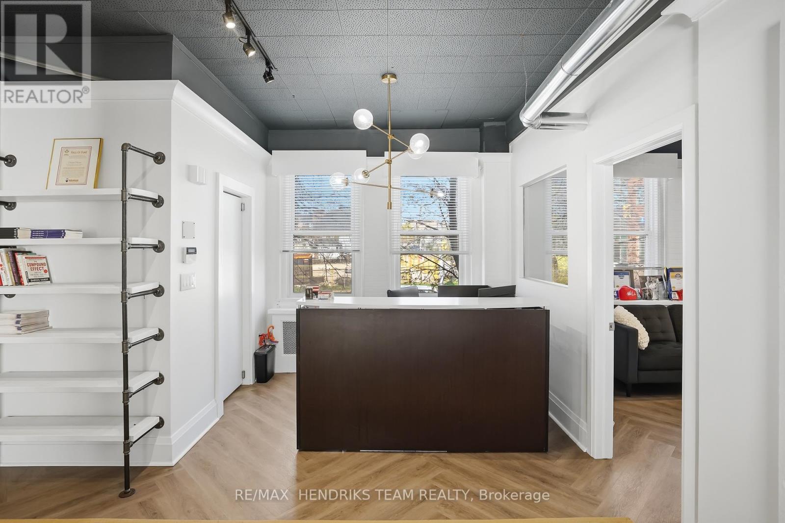 145 King Street, St. Catharines, Ontario  L2R 3J2 - Photo 4 - X13050208