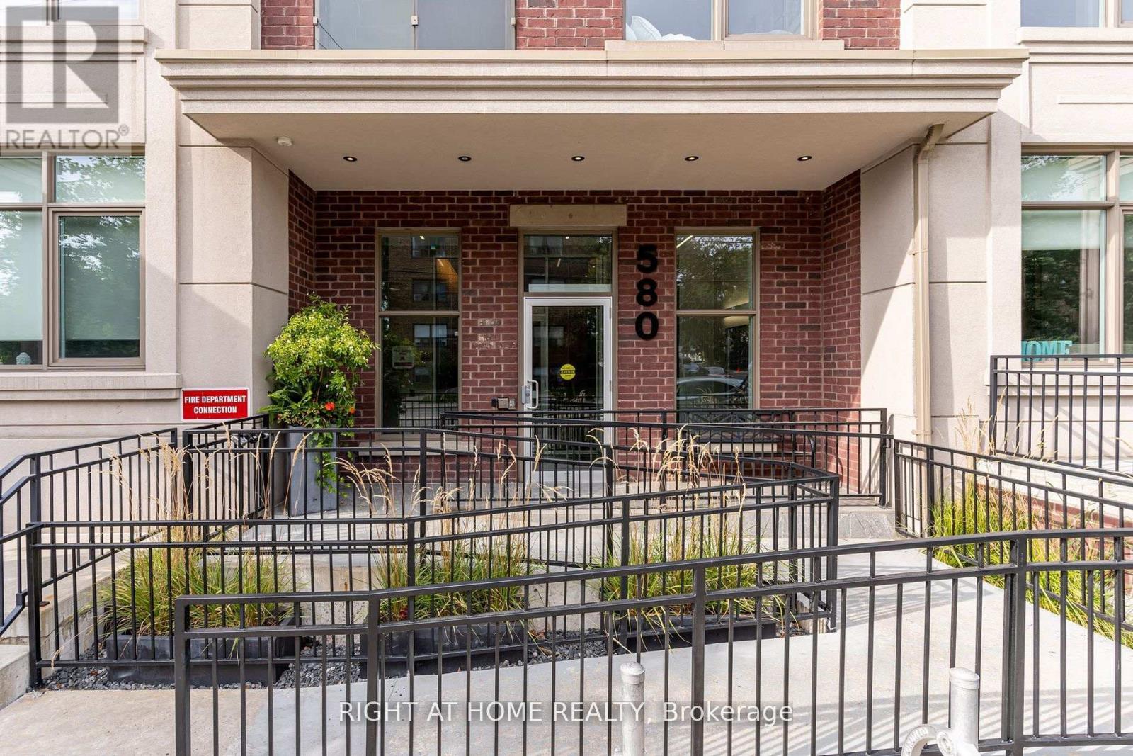 601 - 580 Kingston Road, Toronto, Ontario  M4P 1P9 - Photo 35 - E13023400