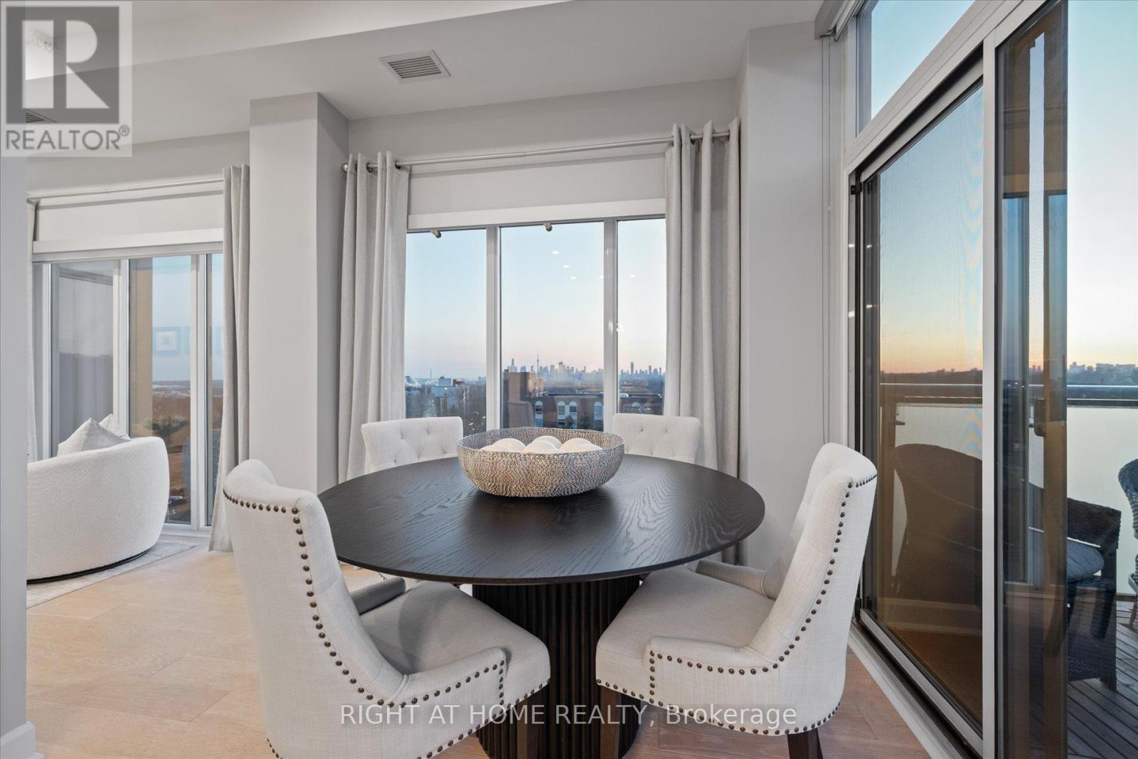 601 - 580 Kingston Road, Toronto, Ontario  M4P 1P9 - Photo 5 - E13023400