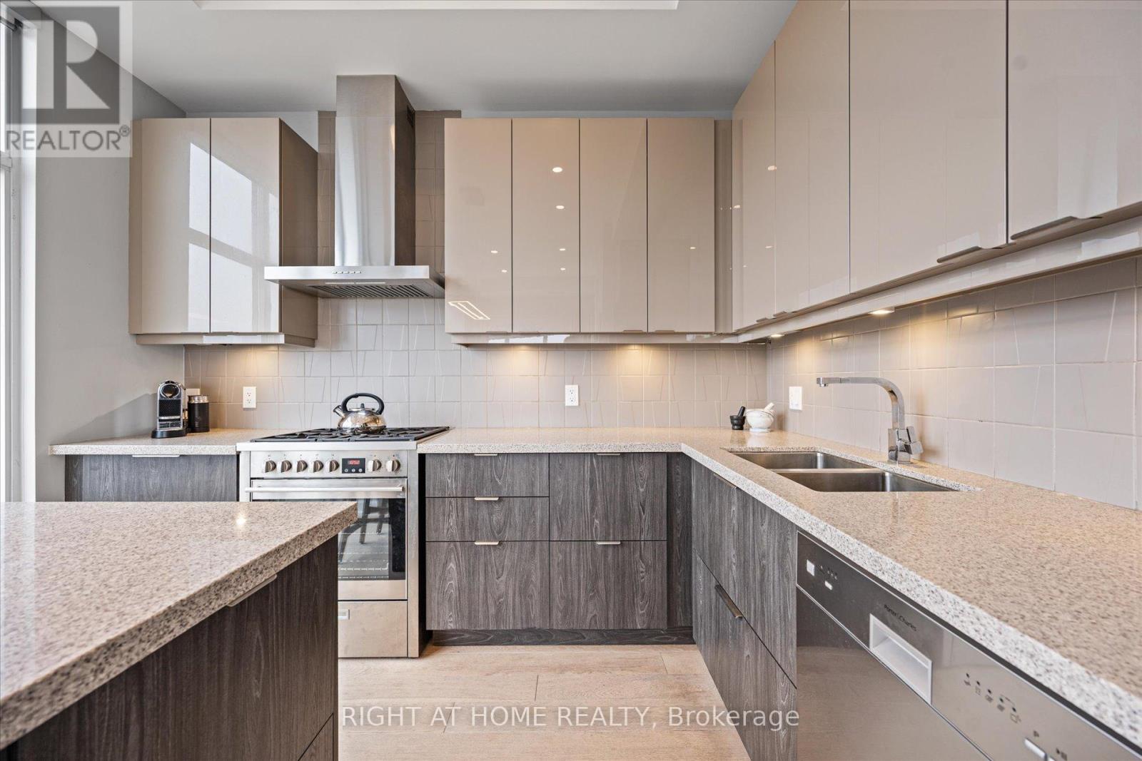 601 - 580 Kingston Road, Toronto, Ontario  M4P 1P9 - Photo 10 - E13023400