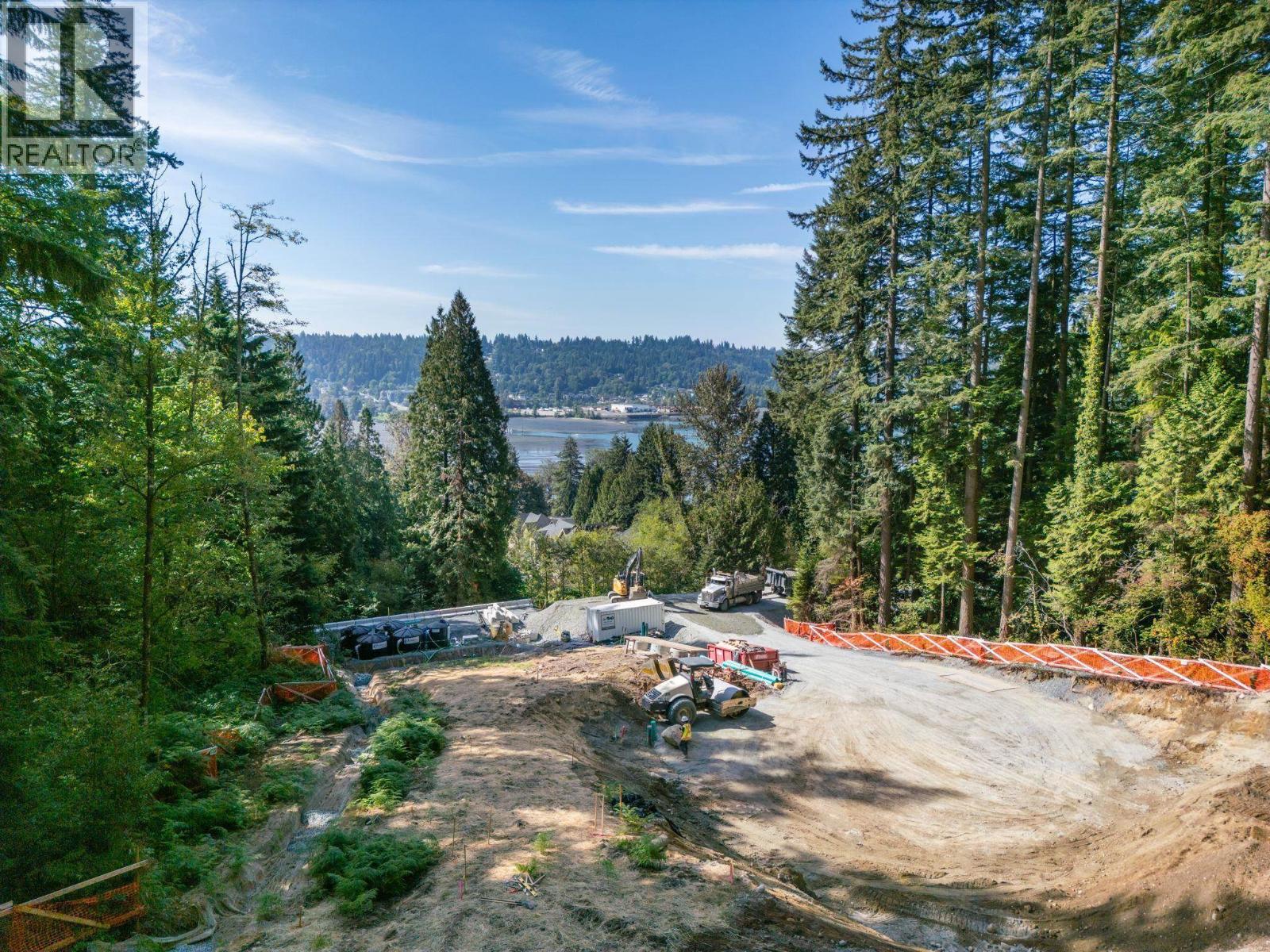 630 Foresthill Place, Port Moody, British Columbia  V3H 4B7 - Photo 6 - R3116297