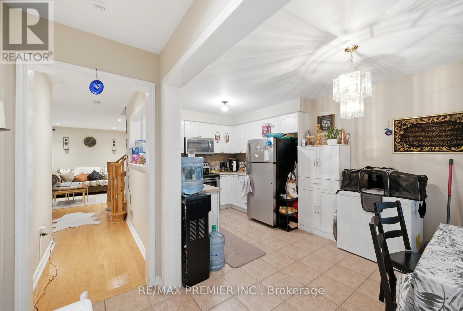 922 Hepburn Road, Milton, Ontario  L9T 0L6 - Photo 6 - W13048538