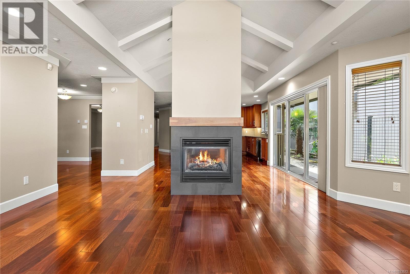 1 9675 First St, Sidney, British Columbia  V8L 3C8 - Photo 10 - 1033572