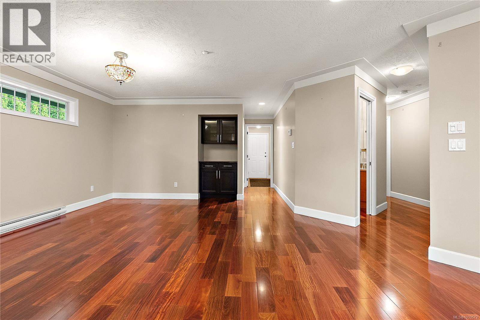 1 9675 First St, Sidney, British Columbia  V8L 3C8 - Photo 14 - 1033572