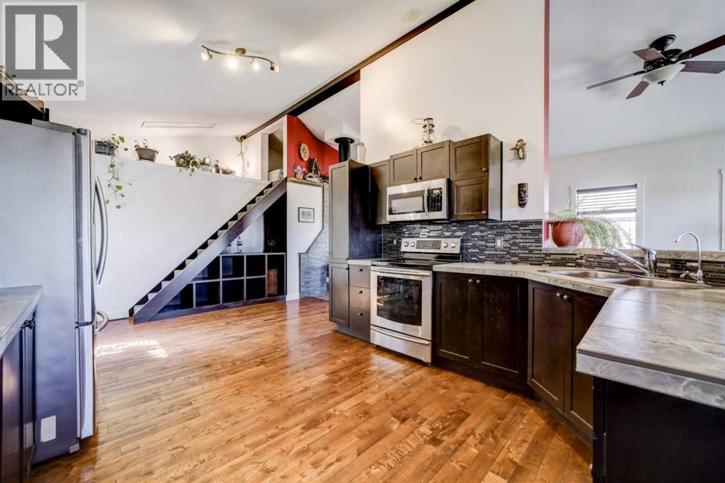 304 3 Avenue, Cowley, Alberta  T0K 0P0 - Photo 13 - A2303927