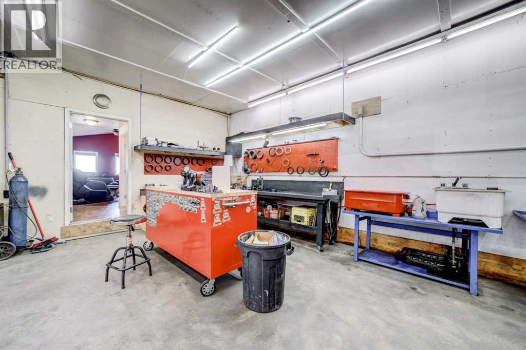 304 3 Avenue, Cowley, Alberta  T0K 0P0 - Photo 26 - A2303927