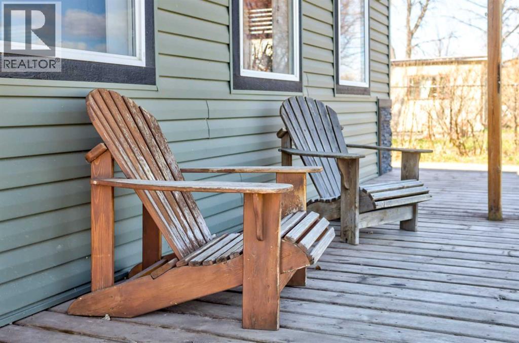 304 3 Avenue, Cowley, Alberta  T0K 0P0 - Photo 5 - A2303927