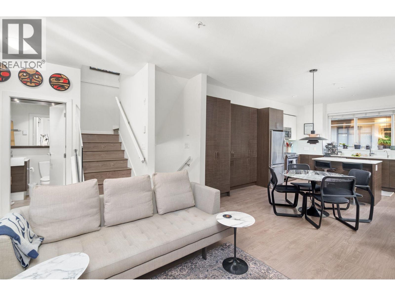 307 2135 Heritage Park Lane, North Vancouver, British Columbia  V7H 0B6 - Photo 6 - R3116237