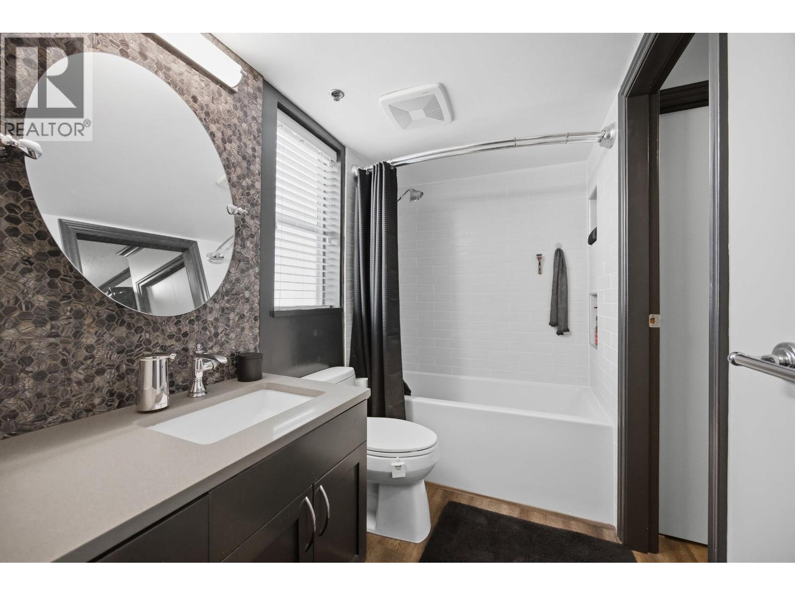 106 735 W 15th Avenue, Vancouver, British Columbia  V5Z 1R6 - Photo 17 - R3116248